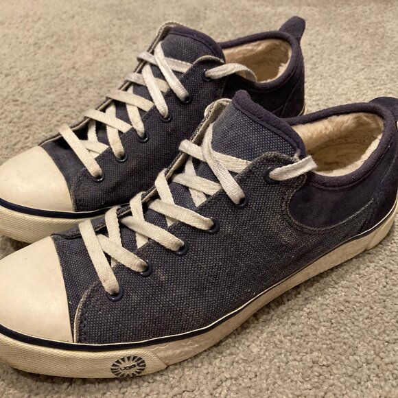 UGG Fleece Lined Sneakers Size 8.5 - Picture 6 of 8
